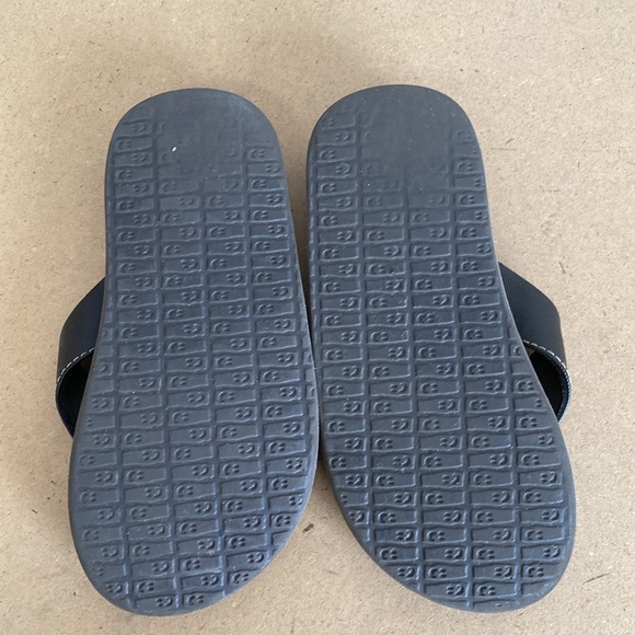 Sanuk Kids Sandals. Brown. - Picture 5 of 9